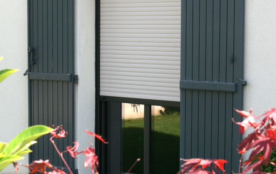 Volets battants roulants et occultants à Montgeron